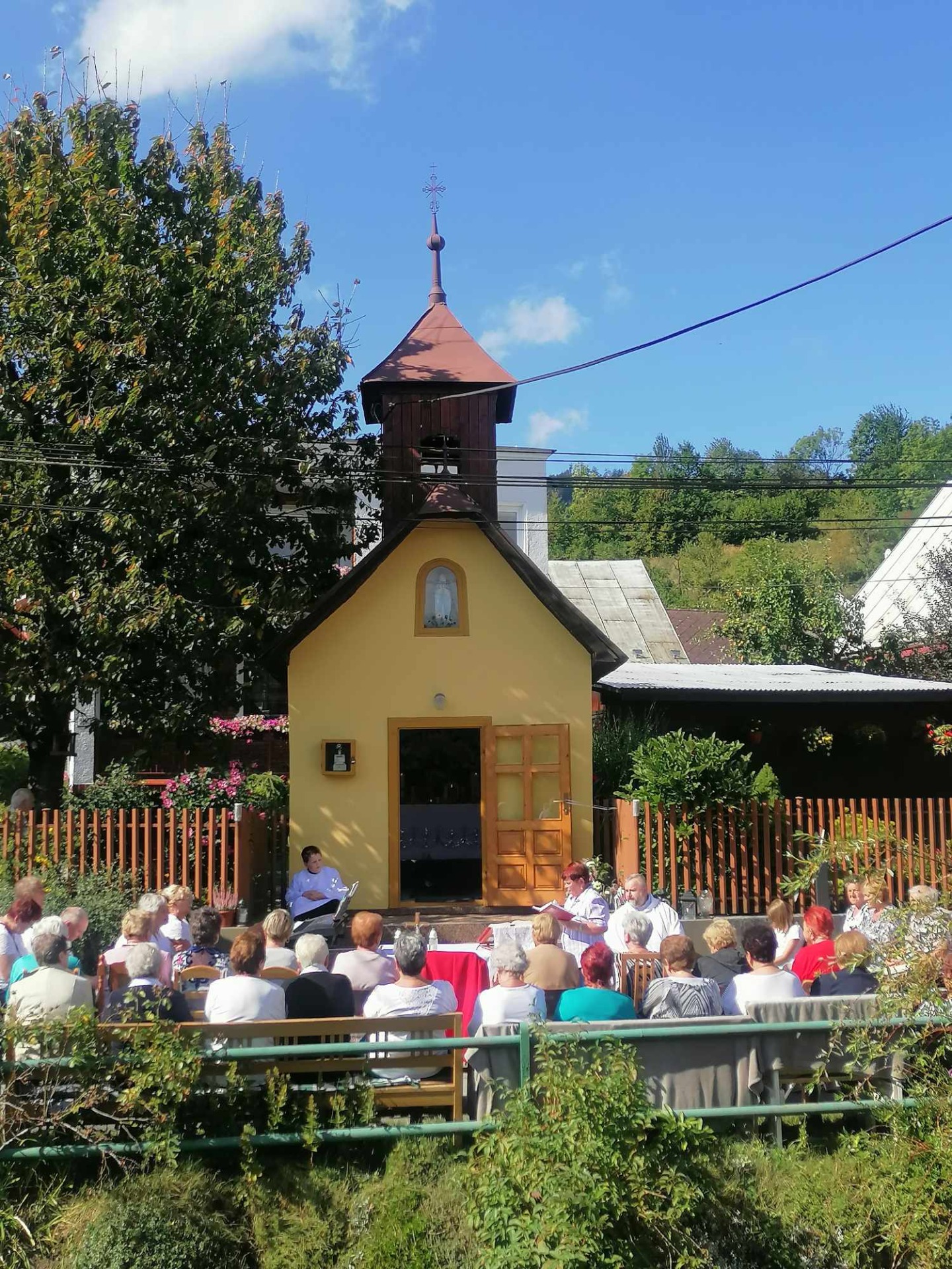 KAPLNKA SEDEMBOLESTNEJ PANNY MÁRIE U STANÍKOV